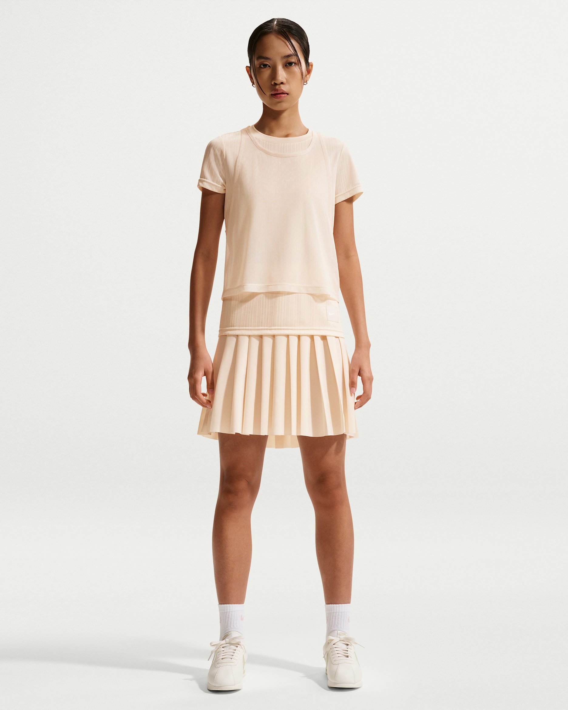 NIKE公式】Nike スポーツウェア ウィメンズ ミッドライズ プリーツ